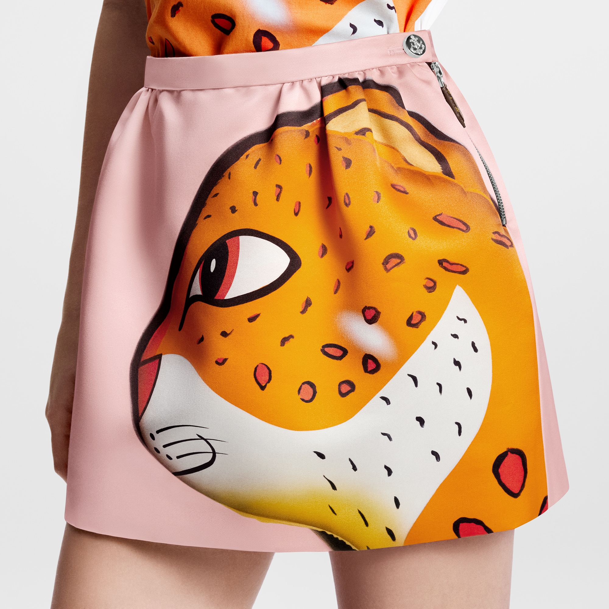 お値下げ❣️美品、貴重♡LVレオパードミニスカート お値下げ❣️美品、貴重♡LVレオパードミニスカート